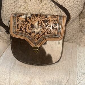 Cowgirl western boho tooled leather cowhide handbag crossbody new!chic!